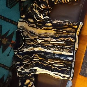 Coogi sweater XL